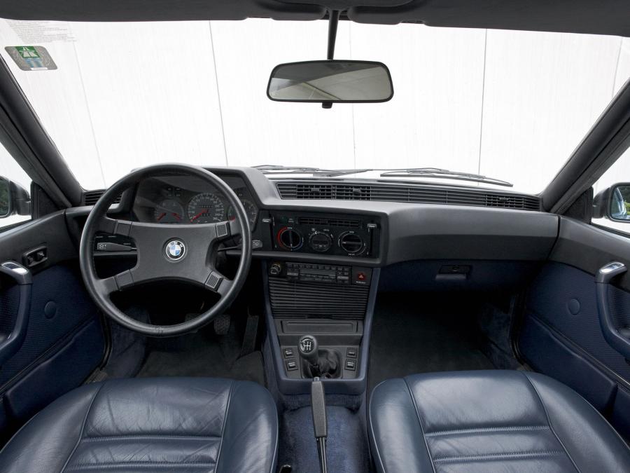 Торпедо BMW 635 CSi 1978 года  (фото 20 из 36)